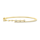 Armreif 18 kt GG, 1 Nav. 0,05 ct, TW-vsi, 2 Tropfen 0,07 ct, TW-vsi, 40 Brill. 0,32 ct, TW-si
